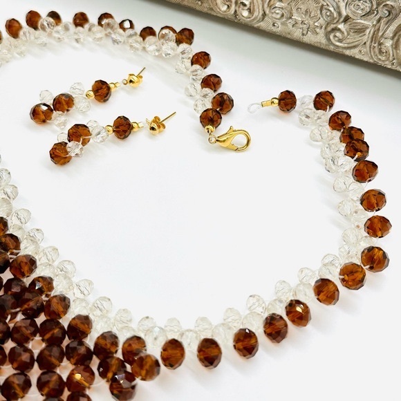 Beautiful Topaz Bead Statement Demi Necklace Set - Picture 14 of 17